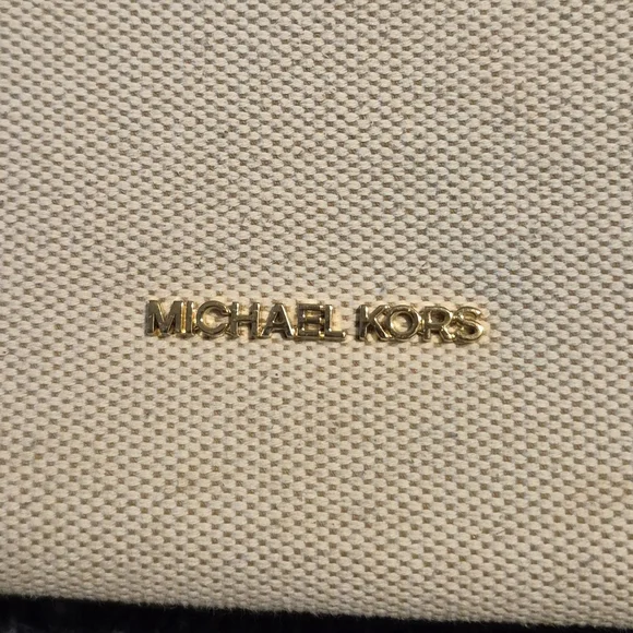 Michael Kors Cream and Black Women's Bag - Picture 2 of 7